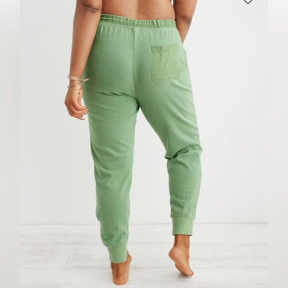 Aerie Sunrise (Vaca) Jogger Green Mission Size Medium - Picture 2 of 9